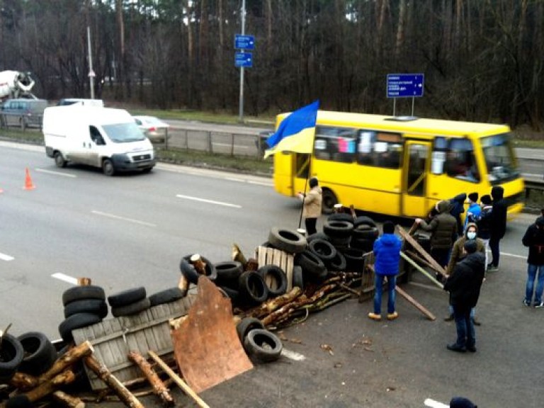 Вокруг Киева установлено 9 блокпостов &#8212; МВД