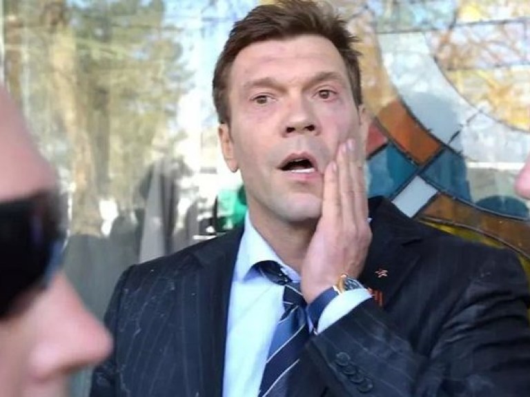 В Днепропетровске сожгли офис Царева