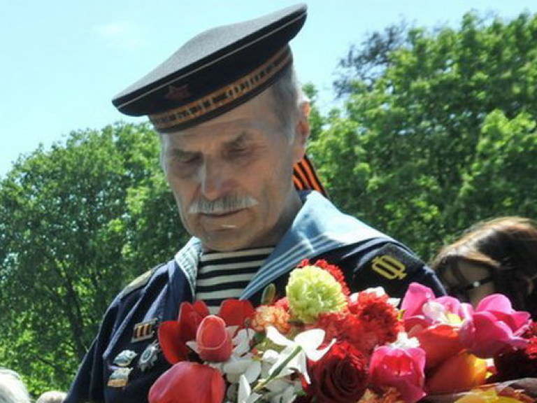 Нынешняя власть уничтожает праздник Победы и унижает достоинство ветеранов — Симоненко