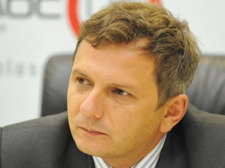 О. Устенко: «Укрепление гривны – внутреннее дело Украины, МВФ тут ни при чем»