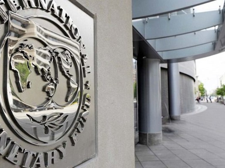 КПУ: Украина становится все более зависимой от кредитных доз МВФ
