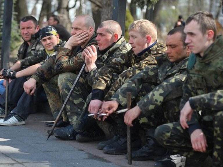 Самооборону Майдана расформируют до 16 мая
