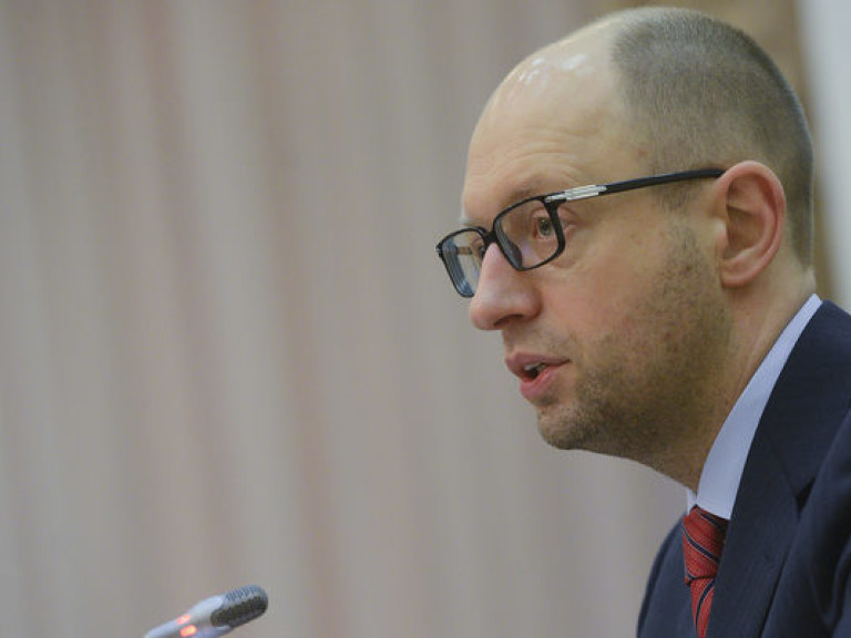 Женевский формат переговоров поможет урегулировать ситуацию в Украине — Яценюк