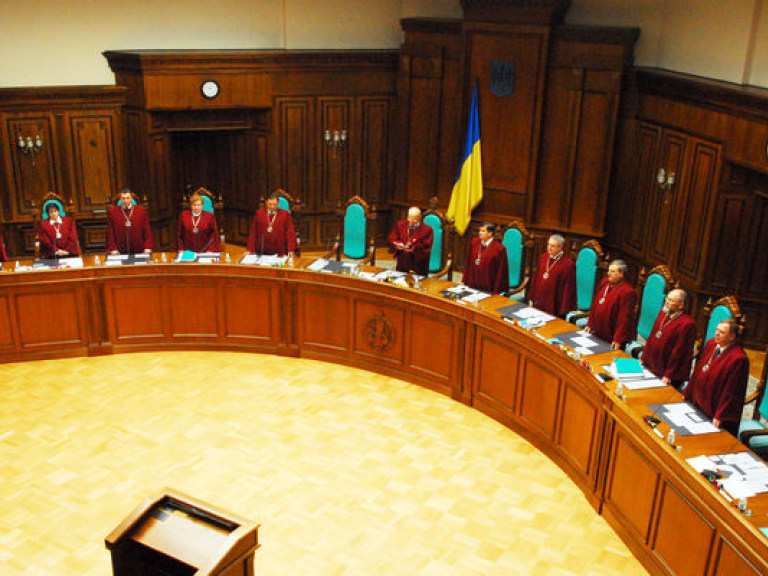 Суд принял решение об избрании Президента сроком на 5 лет