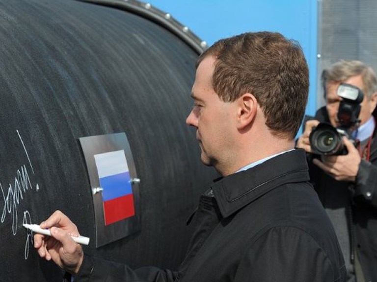 Медведев призвал Украину предоставить график платежей за газ