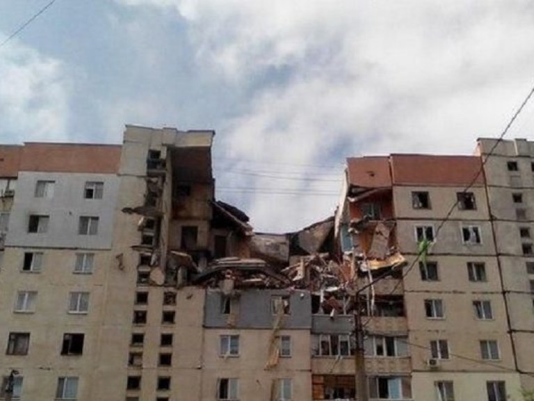 Жители Николаева собрали 37 тысяч гривен для пострадавших от взрыва дома