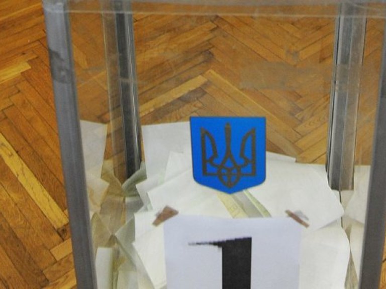 Окружные избирательные участки в 12-ти областях страны уже взяты под охрану милиции
