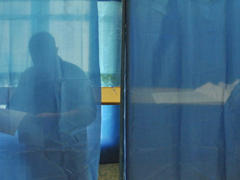 Национальный экзит-полл: Порошенко набирает 55,9% голосов избирателей, Тимошенко — 12,9% (ИНФОГРАФИКА)