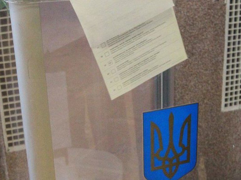 В Вышгороде избирателей дезинформировали, что участки для голосования закроются в 18:00