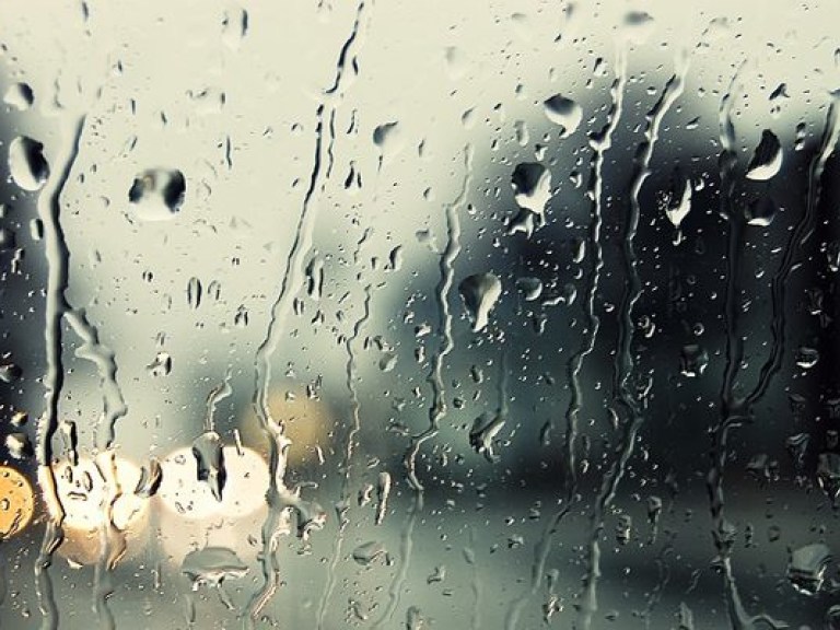 В понедельник в Украине до +33, но кратковременные дожди и грозы