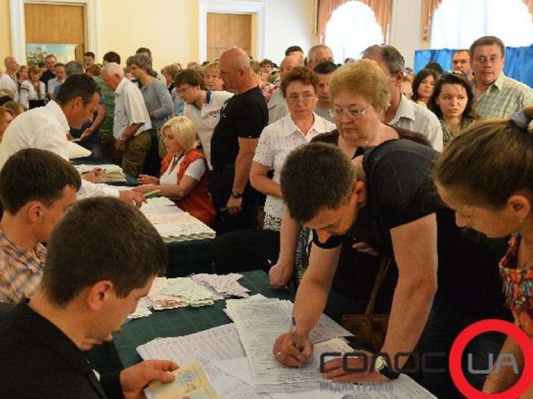 Практику проведения совместных местных и общенациональных выборов нужно прекратить- Айвазовская