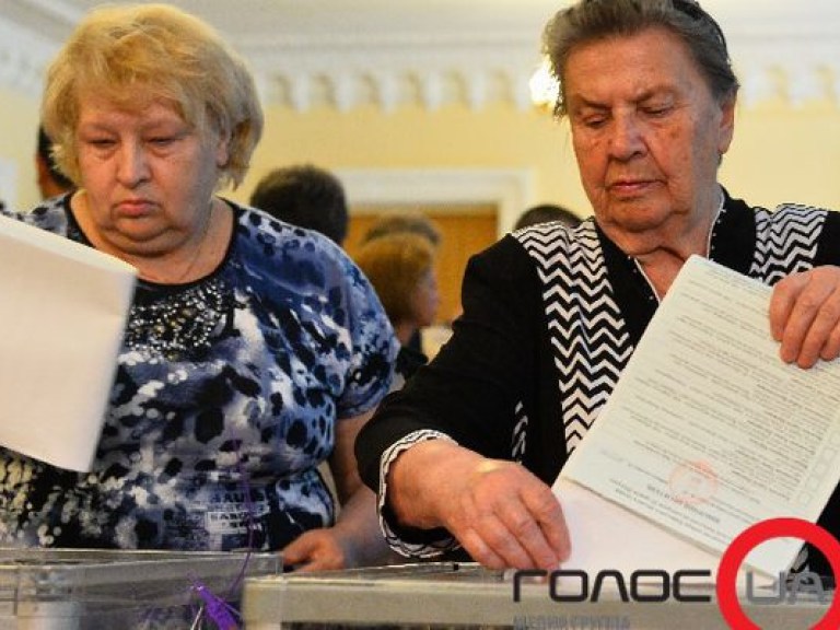 На выборах Порошенко набрал 54 % голосов