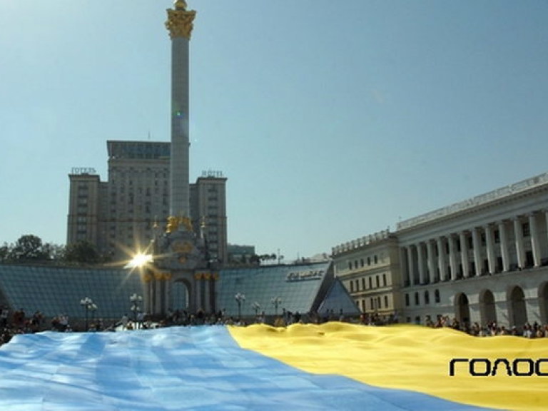 Более половины жителей Киева идентифицируют себя, как граждане Украины – опрос
