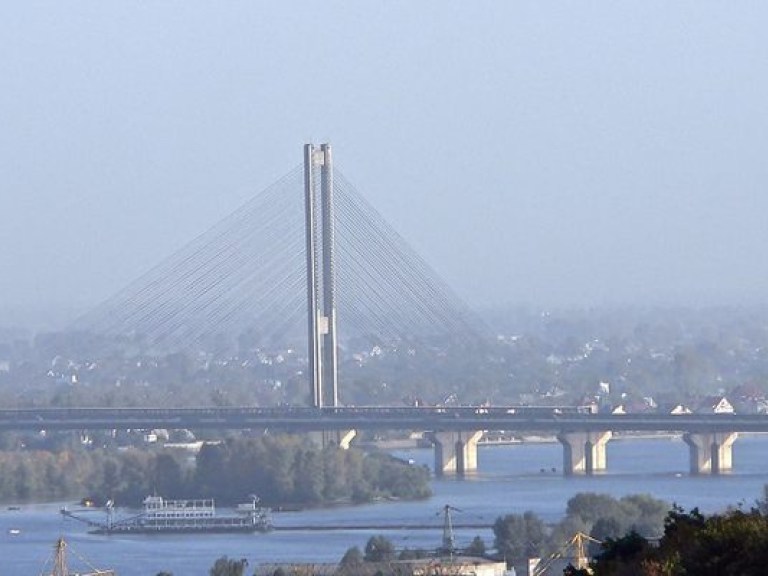 В Киеве на Южном мосту ограничат движение на три дня