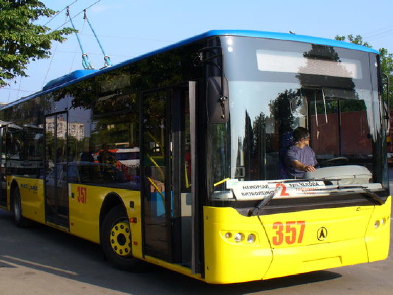 Во Львове выросла стоимость проезда в трамваях и троллейбусах
