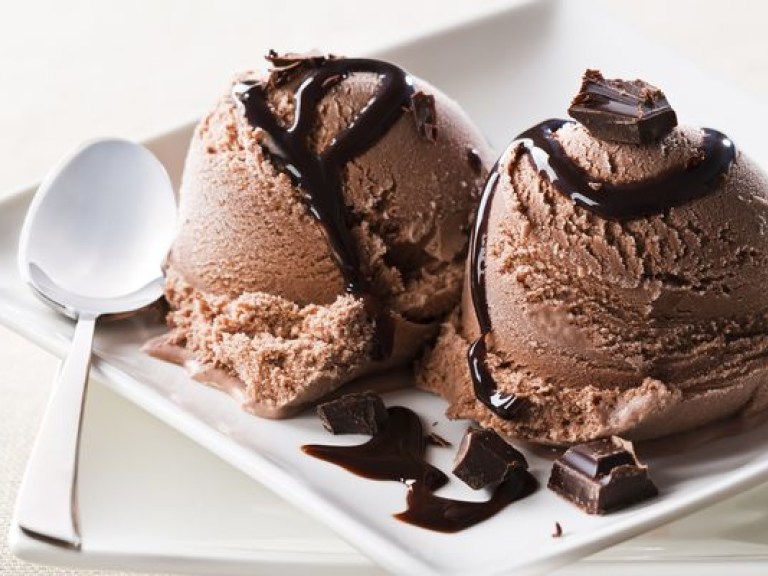 Мороженное и шоколад не влияют на настроение