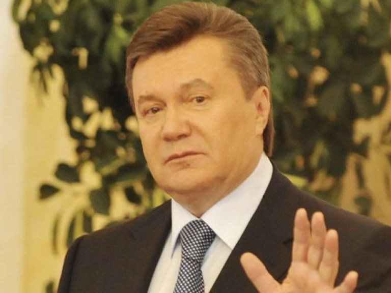 Янукович, Азаров и Клюев намерены оспорить заморозку активов в Европейском суде