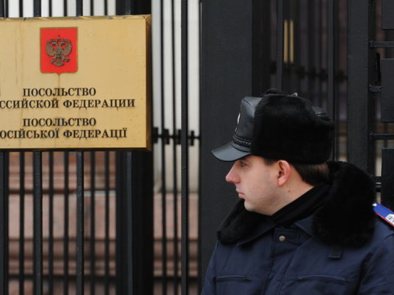 Россия возвращает посла в Украину, Зурабов примет участие в инаугурации Порошенко