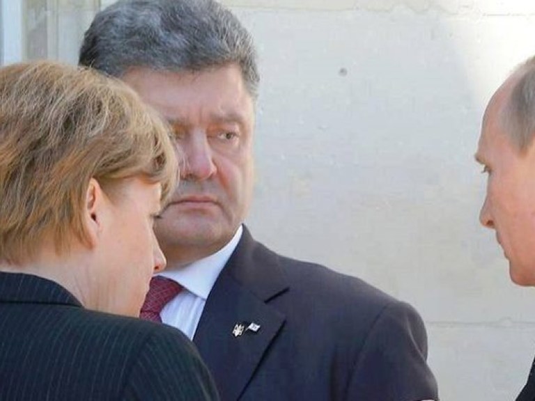 Путин пообщался с Порошенко в присутствии Меркель