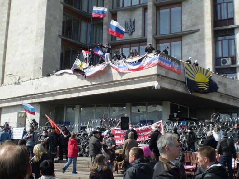 В Донецке закрыто движение по некоторым улицам города — горсовет