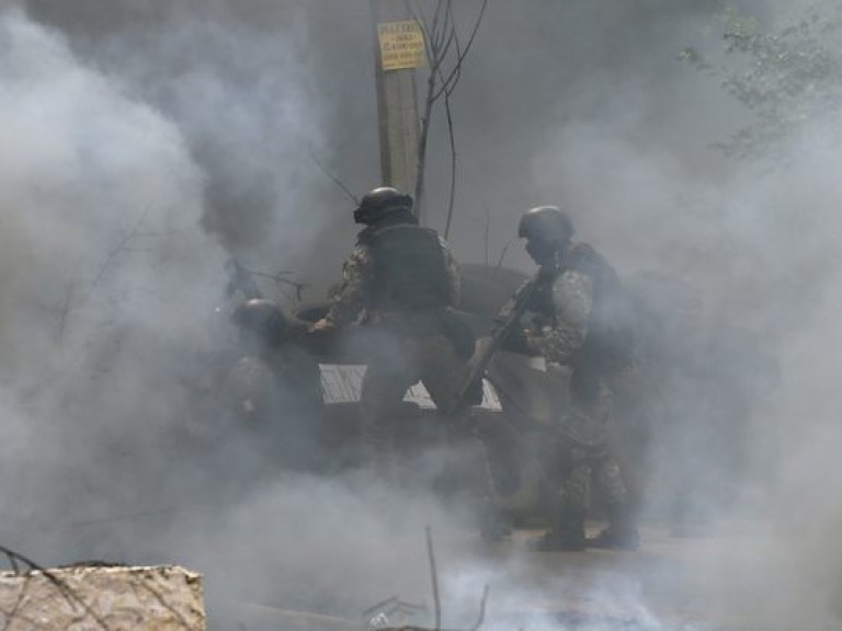 Попытка боевиков прорвать кольцо окружения вокруг Славянска с треском провалилась- штаб АТО