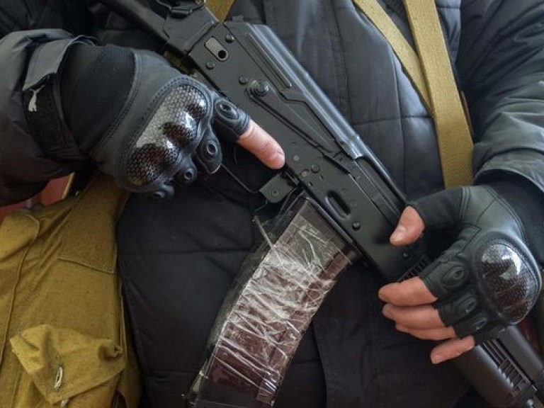 В Донецке боевики ограбили военную кафедру университета: забрали макеты оружия и противогазы