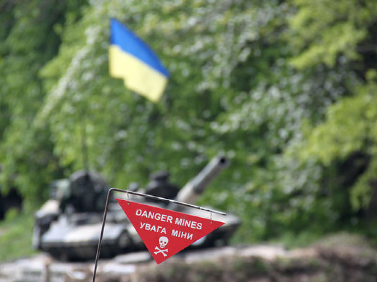 Решение СНБО о введении военного положения на Донбассе еще ​​не принято