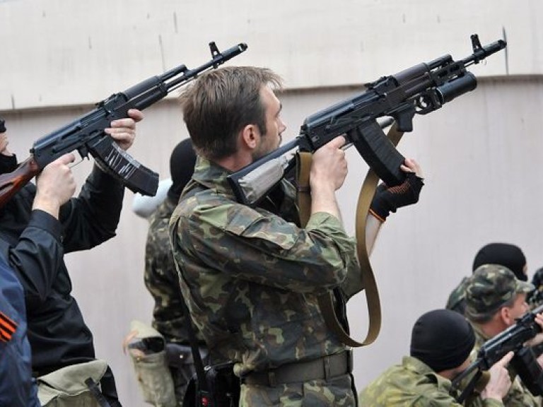 Боевики из минометов обстреляли лагерь украинских военных в Луганской области: 31 человек ранен