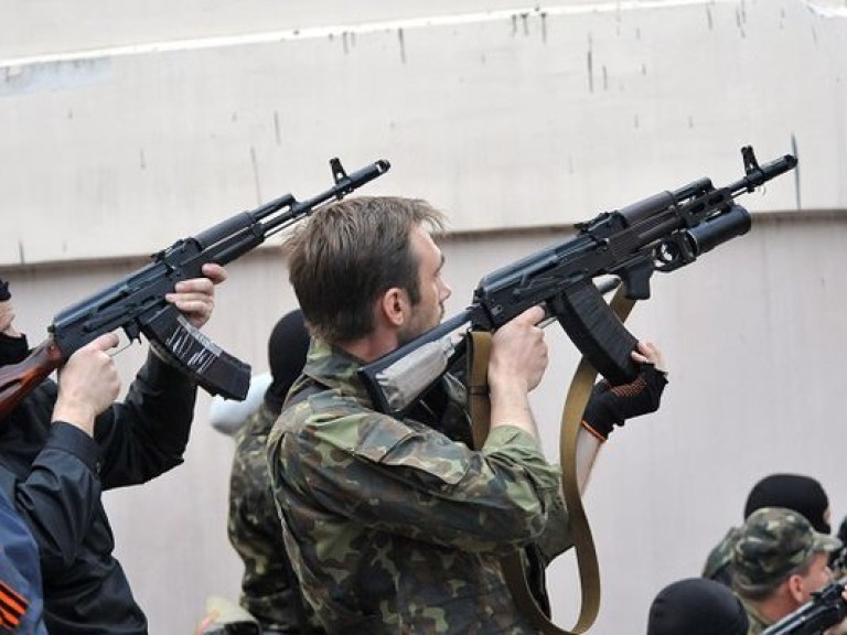 За сутки в Луганске госпитализированы 37 человек с огнестрельными ранениями