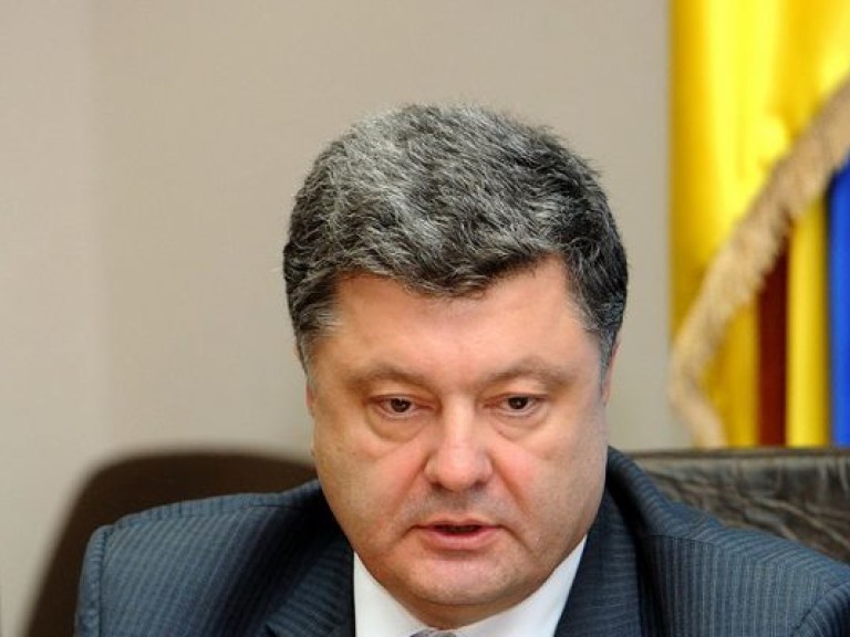 Порошенко: На Климкине лежит двойная ответственность