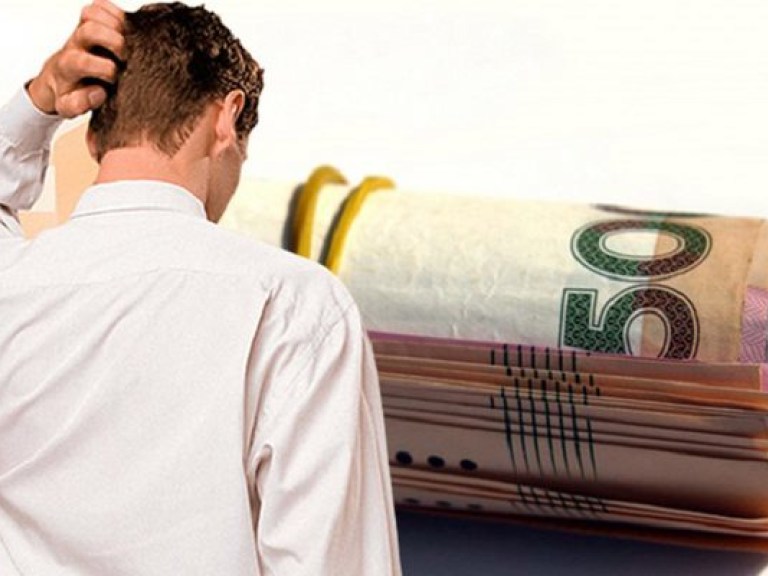 Эксперт: Отток депозитов из банков вполне объясним