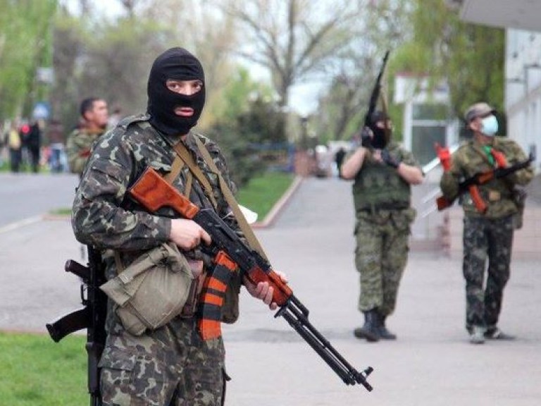 Боевики не намерены придерживаться мирного плана Порошенко