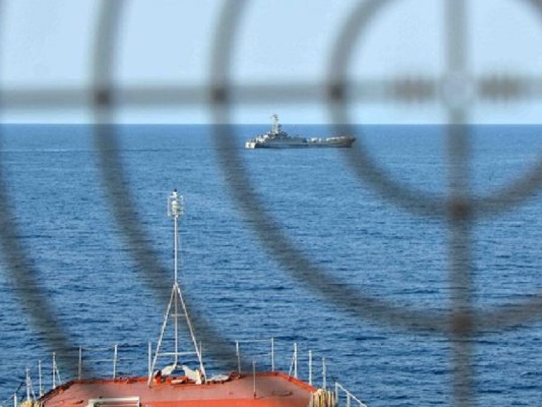 Пограничники усилили охрану границ на Азовском море