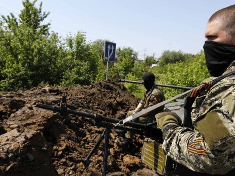 Боевики совершили очередное нападение на танковую базу в Артемовске