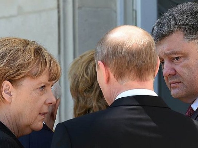 Порошенко рассказал Меркель о том, как боевики нарушают перемирие на востоке Украины