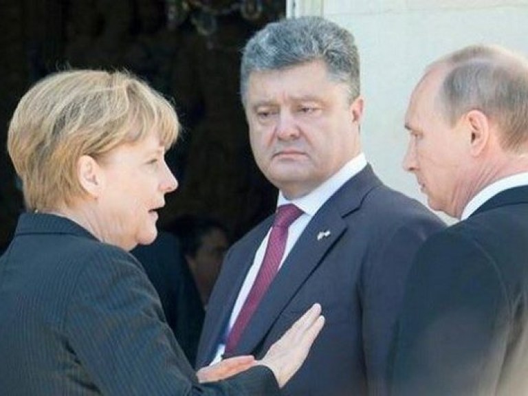 Меркель предложила три шага для урегулирования ситуации в Украине