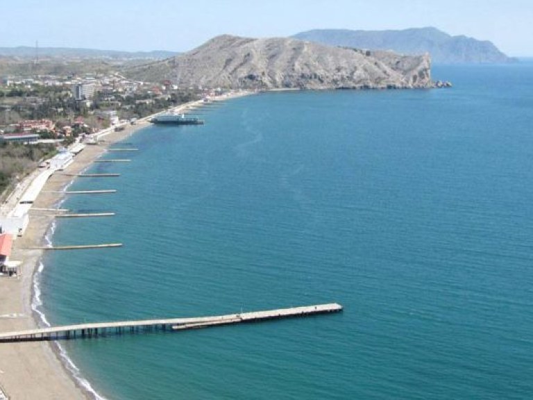 Из-за отсутствия туристов крымчане начали избавляться от курортного бизнеса