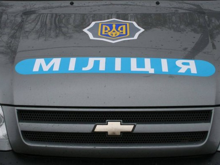 В Киевской области правоохранители задержали автомобиль с оружием