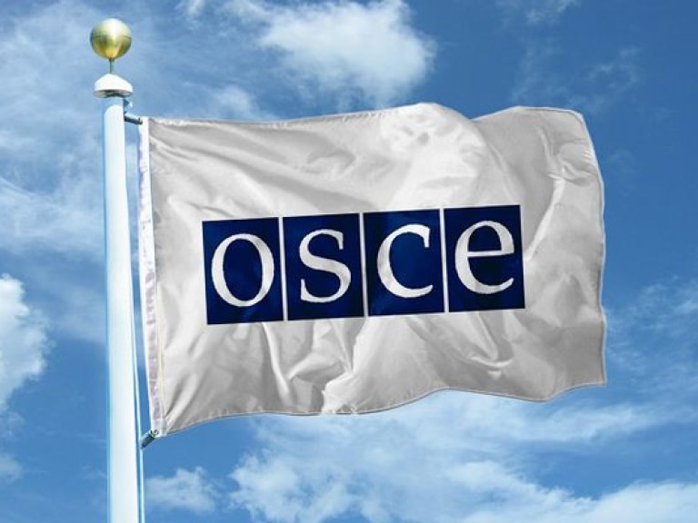 ОБСЕ приостановило отправку наблюдателей на Восток Украины