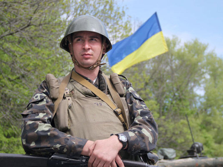 Рада освободила от налогообложения ввоз в Украину бронежилетов и касок
