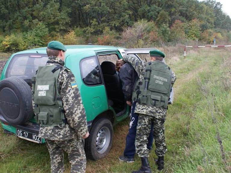 В Харьковской области пограничники задержали 4 нелегалов