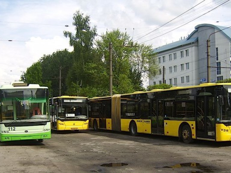 В Донецке начались проблемы с электричеством и общественным транспортом