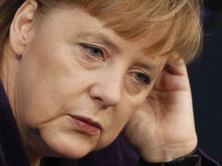 Меркель сомневается, что США прекратят шпионаж против Германии
