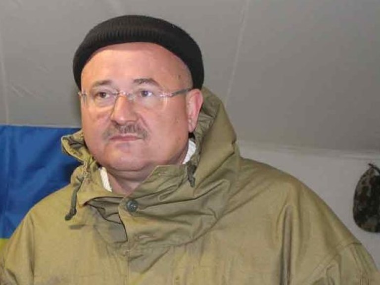 Президент присвоил погибшему в зоне АТО полковнику Игорю Момоту звание генерал-майора