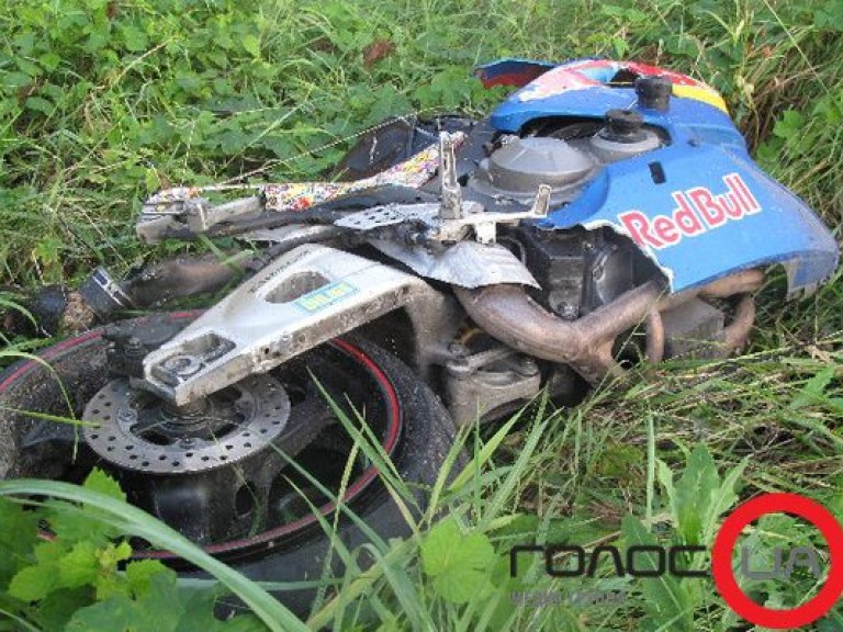 Под Киевом произошло страшное ДТП с мотоциклистом (ФОТО)