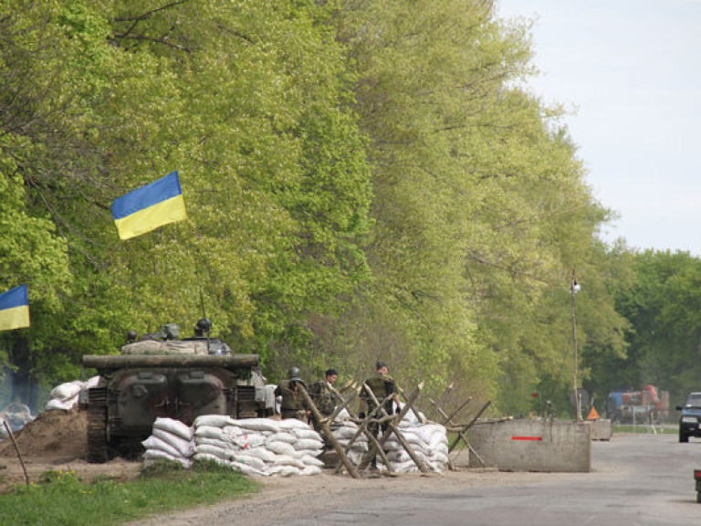 В Запорожской области начали укреплять блокпосты