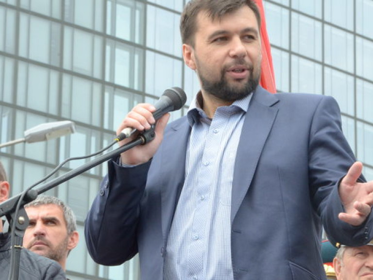 Глава Верховного совета ДНР Денис Пушилин ушел в отставку