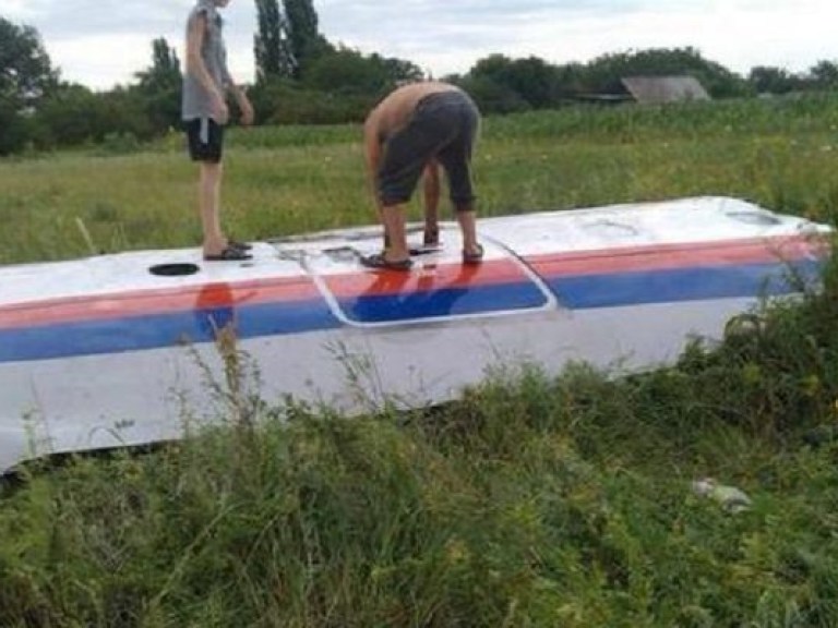 В Торез прибыл второй поезд для транспортировки тел погибших пассажиров малазийского лайнера