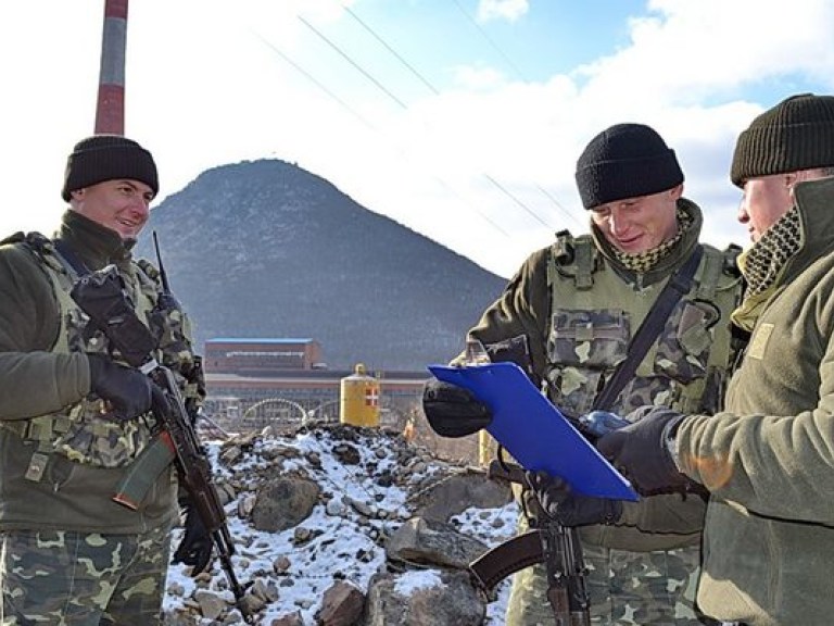 Военнослужащим в зоне АТО рассчитывать на демобилизацию не стоит – эксперт