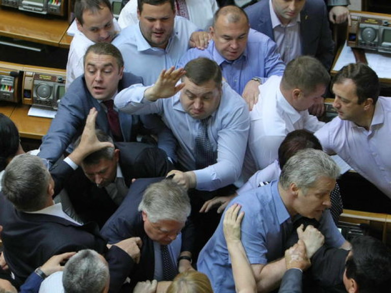 Килинкаров: Беззаконие в парламенте порождает экстремизм на улицах